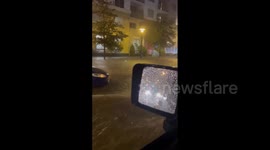 US: Cars Stuck On Flooded Road In Fort Lauderdale After Heavy Rain Hits South Florida 3