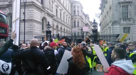 Anti ULEZ protesters march on Downing Street demanding Sadiq Khan is ousted