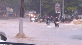 Rain causes flooding  city of Sao Paulo , Brazil