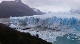 Ice chunks plummet from Perito Moreno glacier in Argentina