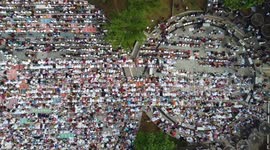 Eid Al-Fitr: Drone footage captures moment hundreds of Muslims pray in Indonesia