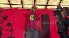 Chris Packham speaks at Extinction Rebellion protest in London