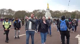 Outside Buckingham Palace on the eve of London Marathon 2023