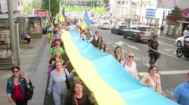 Manifestación en la Gran Vía en apoyo a Ucrania en Madrid, España