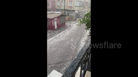Torrential rains with hail hit Adana, Turkey, causing flooding