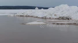 Ice shoves get bigger on shores of Lake Superior in Ashland, US