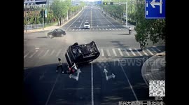 Van spins 360 degrees after colliding with car at intersection in China