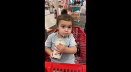 Baby girl is super confident that her uncle is a plus-size model