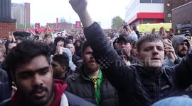 Extended cut: Manchester United fans stage intense anti-Glazer protest ahead of Aston Villa match