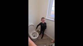 Boy pranks mom with Nutella-covered toilet seat