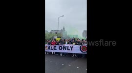 UK: Manchester United Fans Hold Glazers Out Protest Ahead Of Match With Aston Villa 2