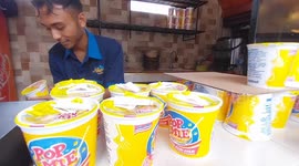 Cup noodles are a favorite food for visitors to public swimming pools in Indonesia