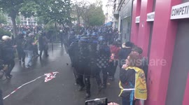 Explosions ring out in Paris, France as May Day protest turns ugly