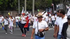 El llamado Movimiento Sindical Auténtico ha marchado en el Día del Trabajo apoyando la reelección del Presidente Bukele