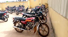 Bikes park in the garage hospital waiting for people come out