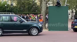 Royal fans on the Mall claim to spot Prince William