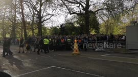 Chaos breaks out in Birdcage walk as people trying to get to St James Park get stuck in poorly organised security layout
