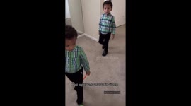 Twins argue about who dumped food onto floor but dad eventually finds the culprit