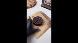 Woman makes delicious-looking and fun chocolate Hedgehog Cake pops *Easy Recipe*