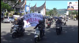 Hundreds of journalists in Padang demonstrate over obstruction of reporting