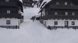 Skier crashes on snow when double backflip fails
