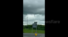 'Is that a TORNADO?!' Funnel clouds spotted in North Yorkshire following metoffice Yellow warning thunderstorm