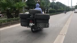 Compilation shows how motorcyclists in Vietnam overload their vehicles to the extreme