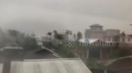 Cyclone Mocha batters city in Myanmar with wind and rain