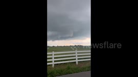 US: Sirens Blare As Tornado-Warned Storm Moves Into Central Kentucky
