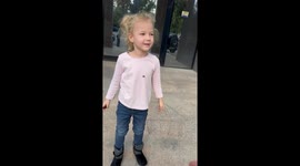 Girl states her fear of bugs LOUD & CLEAR!
