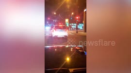 Traffic lights confuse drivers with disco-like glitch at junction in Chicago