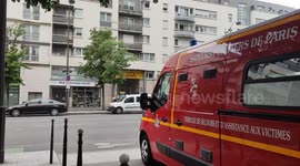 Paris: a balcony collapsed in the 13th arrondissement, two injured in absolute emergency. The balcony of the 5th floor of a building fell into the interior courtyard (not visible in that video) of his residence. The two injured people are polytraumatized.