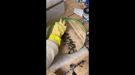 Artist does a wonderful work of painting night sky with epoxy resin *Timelapse*