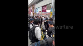 Japan: G7 Hiroshima Summit – Violent Protest Erupts, Demonstrators Clash With Police