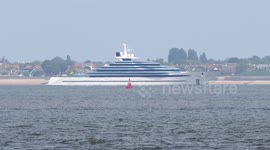 Stunning $300-million dollar superyacht Kaos in 4k off Kent, UK