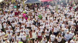 Nearly 1,500 people named 'Kyle' travel to the city of Kyle in an attempt to break world record