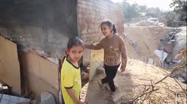 Palestinian families after the cease-fire in the Gaza Strip