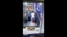 Bystander saves elderly man and child from escalator mishap