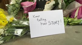 “Keep telling her story”: Tina Turner fans leave floral tributes outside Aldwych Theatre
