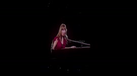Shake it off! Taylor Swift's reaction to a malfunctioning piano at her concert is too cute to miss