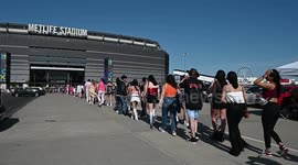 NJ: Fans Gather For Taylor Swift Concert At MetLife Stadium