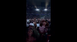 Megan thee stallion and jay z singing along to love on top by beyonce in her show in paris