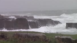 Storm Jonas hits rock ledges at Portland Bill