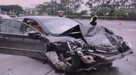 Driver hits five cars and injures six people