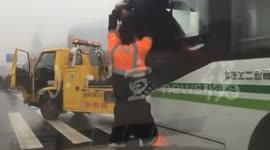 Two drivers involved in aggressive road rage in China