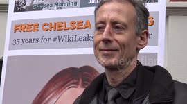 Peter Tatchell supports Assange at Ecuadorian Embassy