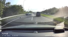 Driver loses control during overtaking, sending car into spiralling spin