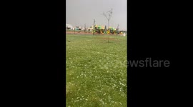 Severe thunderstorm hits Saudi Arabia's northeast region bringing hail