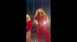 Fan's fortune: Beyoncé's sunglasses, gifted during concert, now set for auction