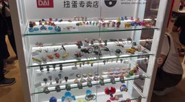 Hundreds of nostalgic Japanese toy-vending machines unveiled at 'gashapon' store in Thailand
